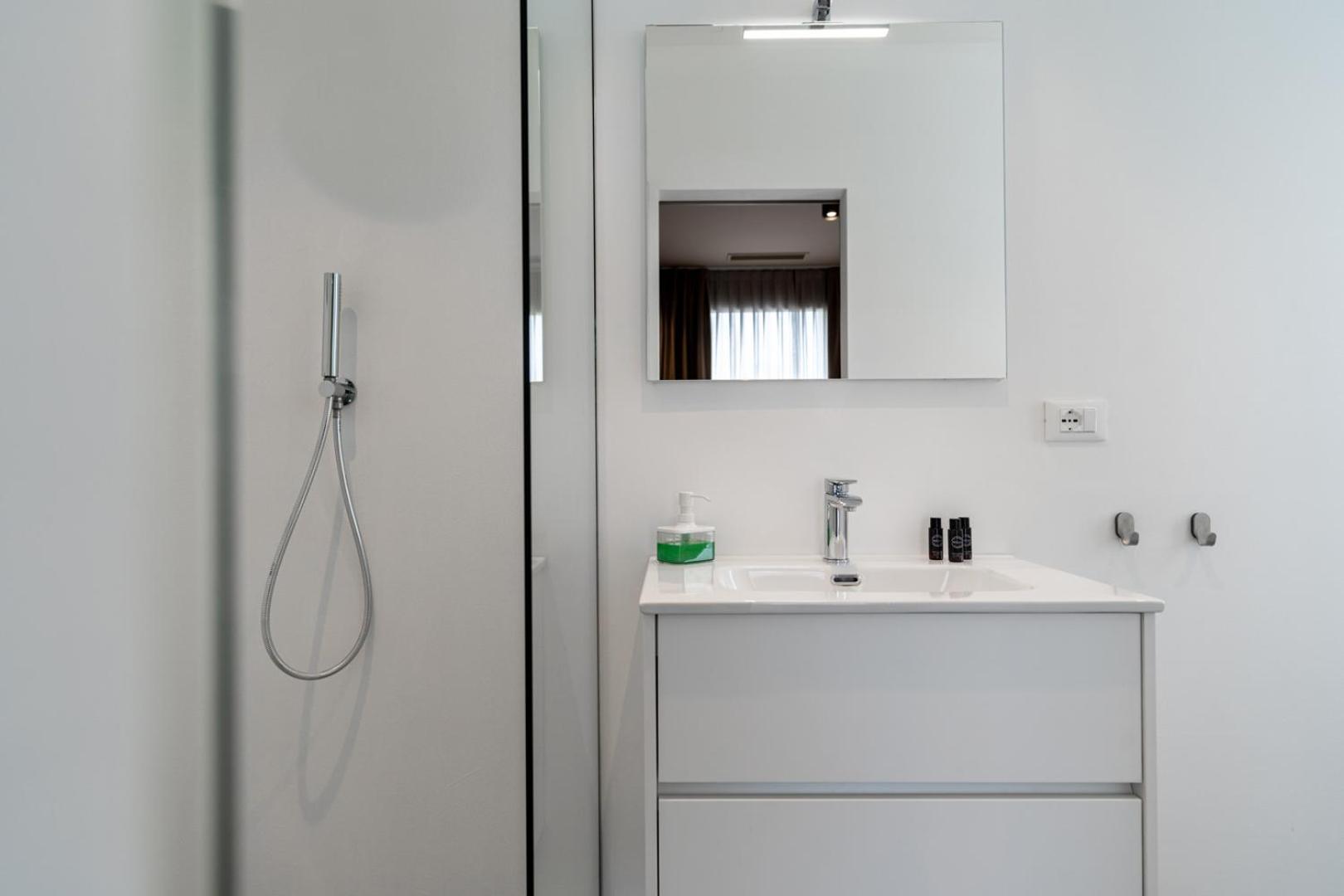 Amare Suite&Apartments Bellaria-Igea Marina Exterior foto